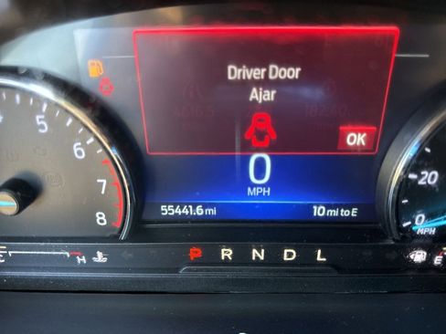 Used 2023 Ford Explorer XLT image 22