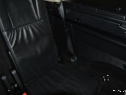 Used 2016 Land Rover LR4 HSE LUX image 31