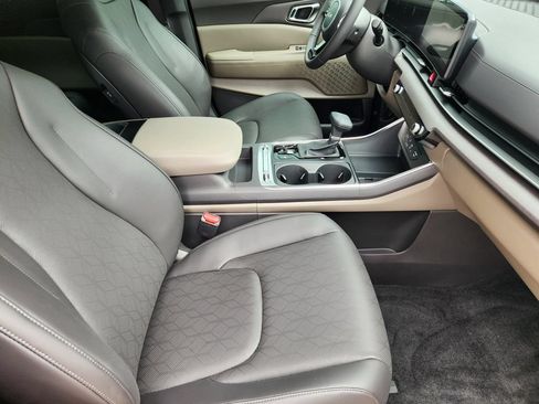 New 2026 Kia Carnival SX FWD image 12