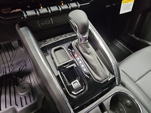 New 2026 GMC Canyon Elevation w/ Convenience Package image 21