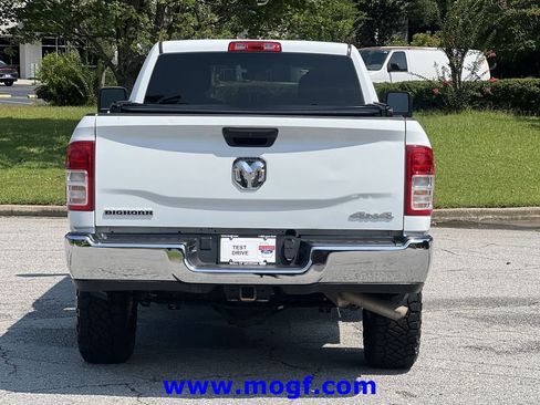 Used 2024 RAM 2500 Big Horn AWD/4WD image 25