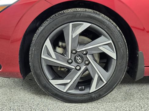 Used 2024 Hyundai Elantra SEL w/ Convenience Package FWD image 13