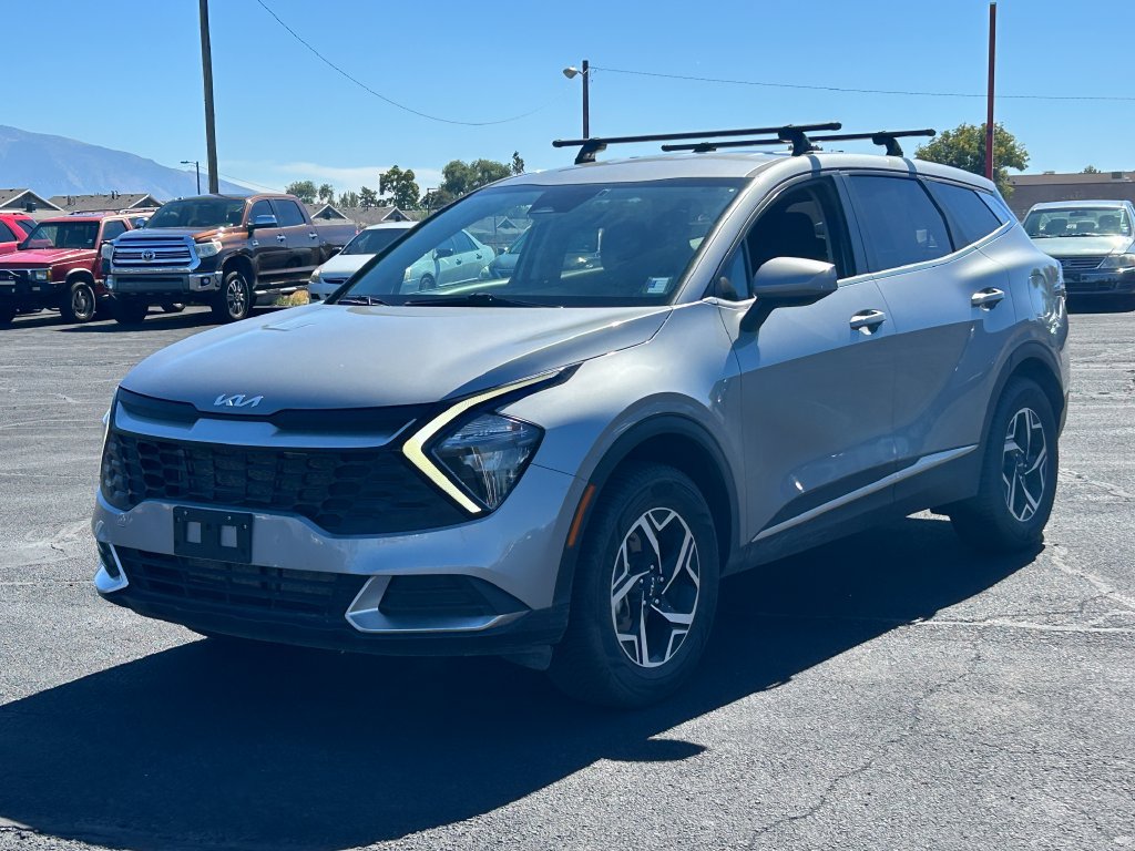 Used 2023 Kia Sportage LX AWD/4WD image 8