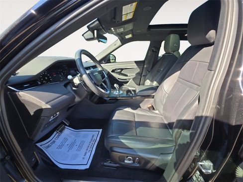 Used 2022 Land Rover Range Rover Evoque R-Dynamic SE image 9