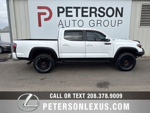 Used 2017 Toyota Tacoma TRD Pro AWD/4WD image 2