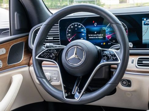 Used 2025 Mercedes-Benz GLE 350 4MATIC image 27