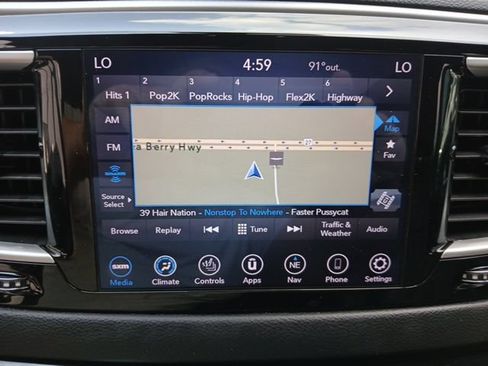 Used 2020 Chrysler Pacifica Touring-L Plus FWD image 51