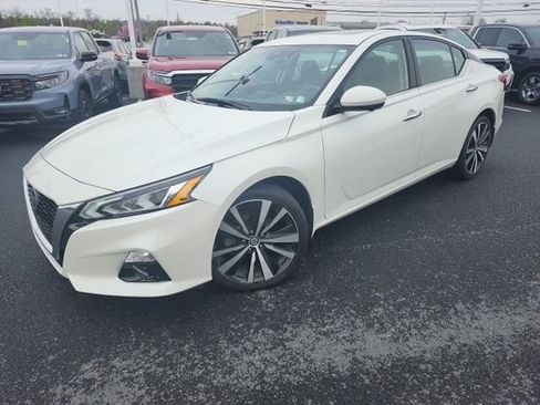 Used 2019 Nissan Altima 2.5 Platinum image 4
