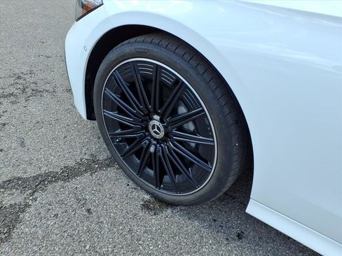 Used 2024 Mercedes-Benz CLE 300 4MATIC Cabriolet image 9