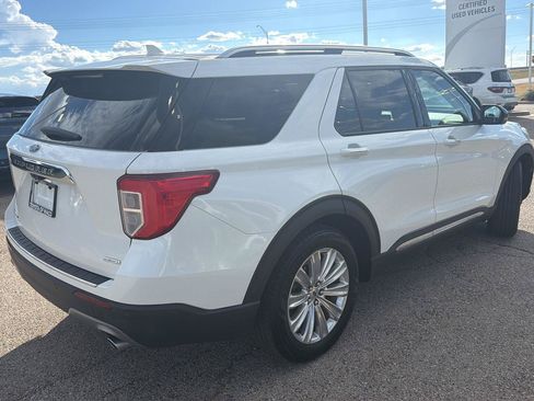 Used 2020 Ford Explorer Limited RWD image 3