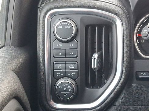 Used 2020 Chevrolet Silverado 2500 LTZ w/ LTZ Premium Package image 25