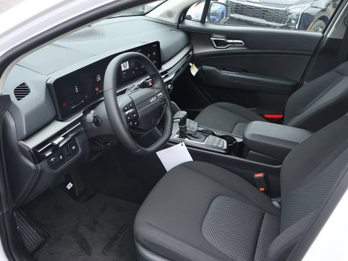 New 2026 Kia Sportage LX w/ LX Convenience Package AWD/4WD image 43