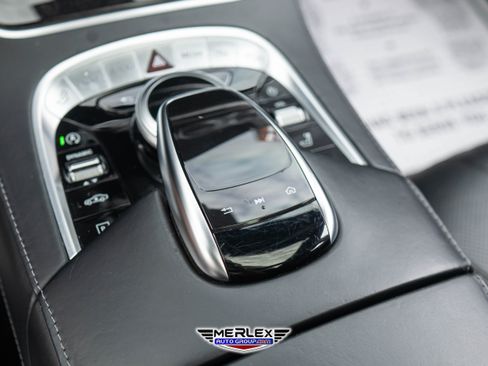 Used 2019 Mercedes-Benz S 560 4MATIC Sedan w/ Premium Package image 40