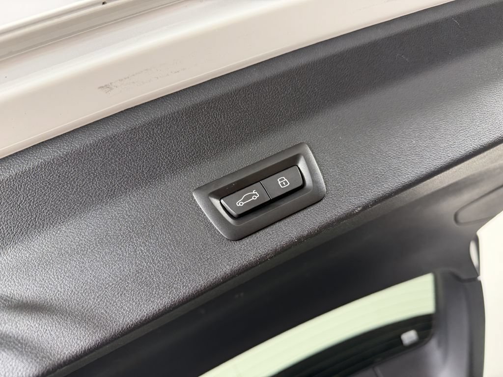Used 2024 BMW X3 M40i AWD/4WD image 16