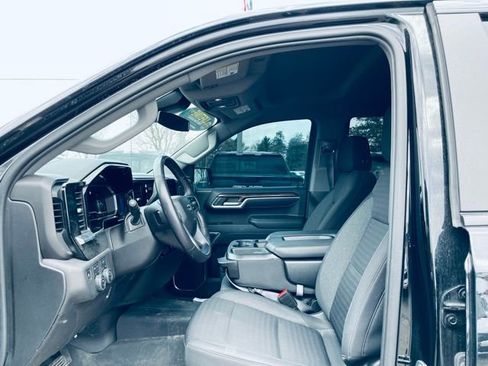 Used 2022 Chevrolet Silverado 1500 RST image 13