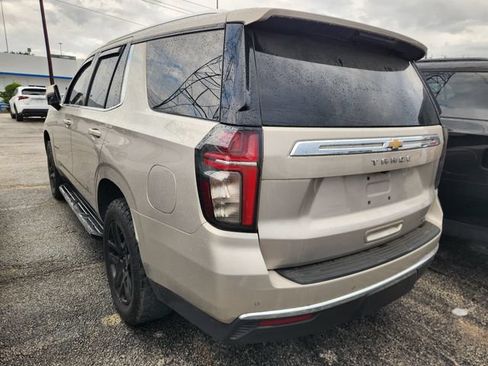 Used 2022 Chevrolet Tahoe LT w/ Luxury Package RWD image 4