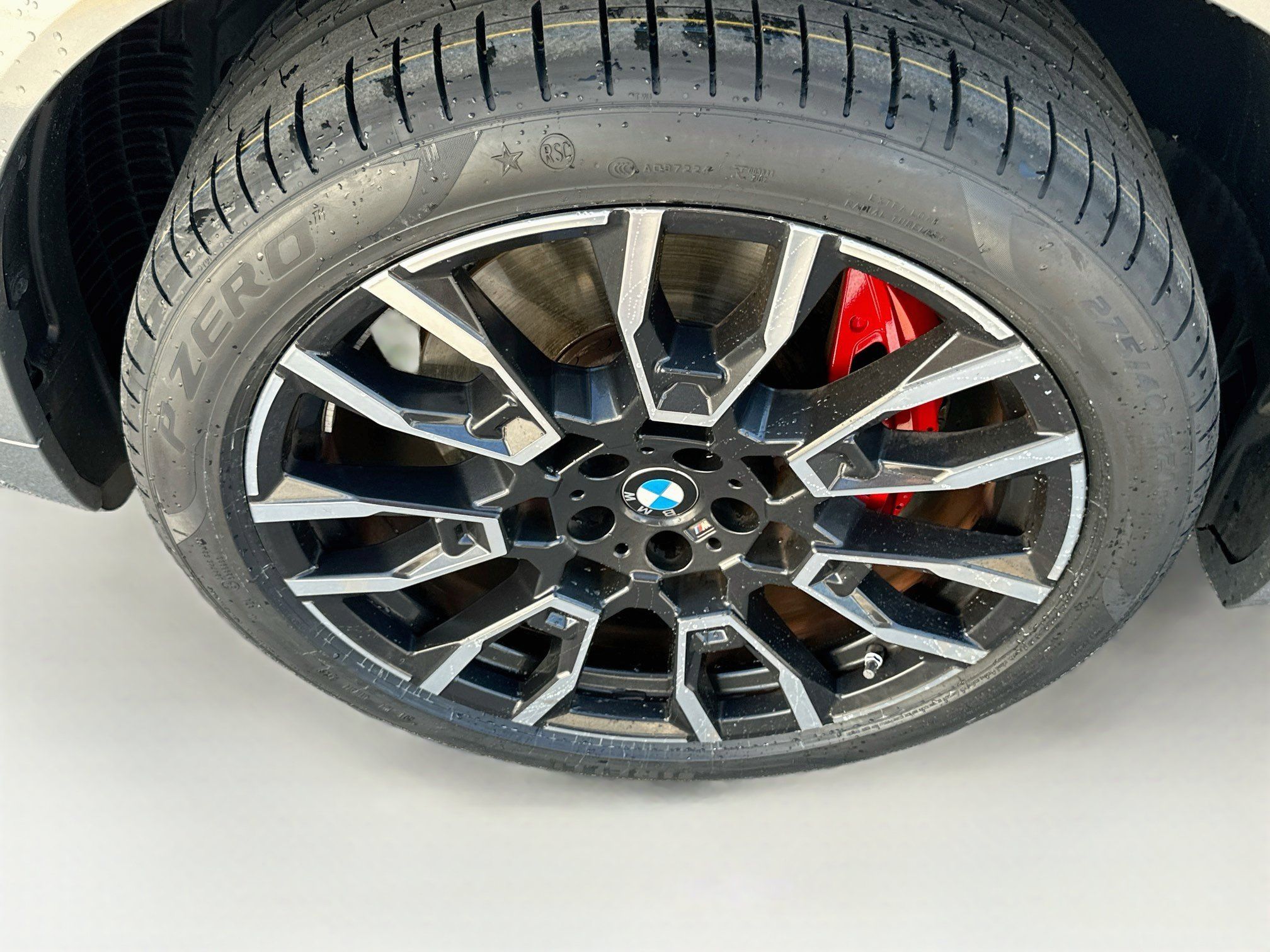 Certified 2024 BMW X5 sDrive40i w/ Executive Package RWD image 34