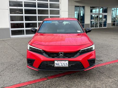 Used 2023 Honda Civic Sport image 2