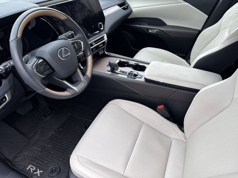 Used 2024 Lexus RX 350h w/ Accessory Package (P1) image 13