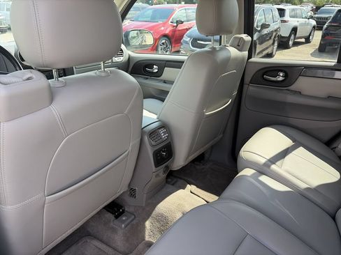 Used 2008 GMC Envoy SLE RWD image 23