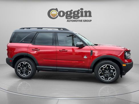 New 2025 Ford Bronco Sport Outer Banks image 6