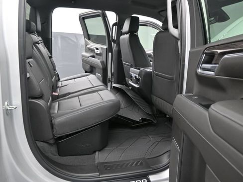 Used 2022 Chevrolet Silverado 1500 LTZ RWD image 18