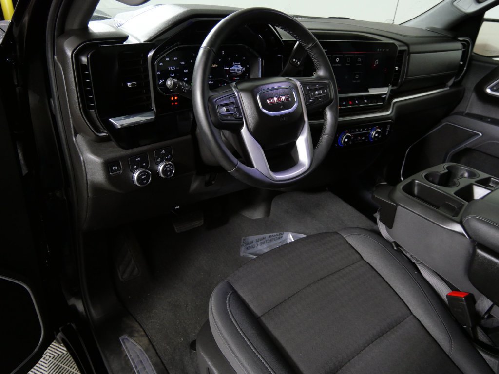Used 2025 GMC Sierra 1500 Elevation AWD/4WD image 13