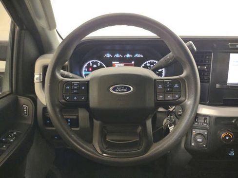 Used 2023 Ford F250 XL w/ FX4 Off-Road Package AWD/4WD image 14