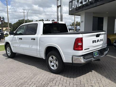 Used 2025 RAM 1500 Big Horn AWD/4WD image 4