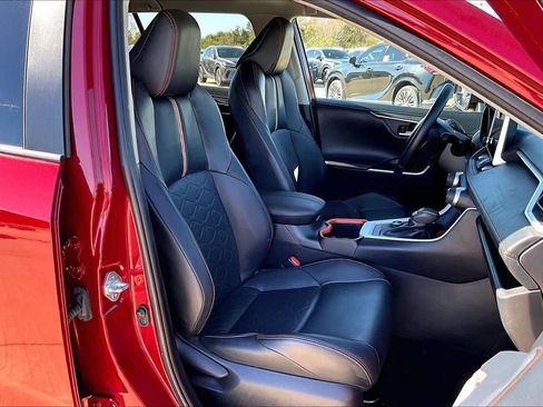 Used 2024 Toyota RAV4 Adventure image 9