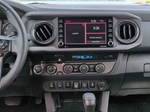 Certified 2023 Toyota Tacoma TRD Sport w/ Advanced Technology Package AWD/4WD image 18