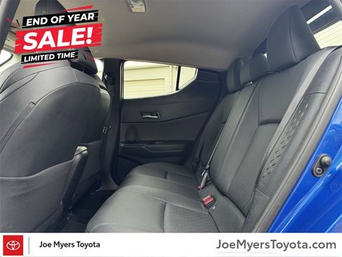 Used 2022 Toyota C-HR Limited image 30