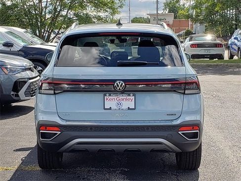 New 2025 Volkswagen Taos SEL image 4