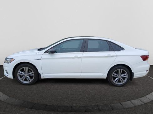 Used 2019 Volkswagen Jetta R-Line FWD image 2
