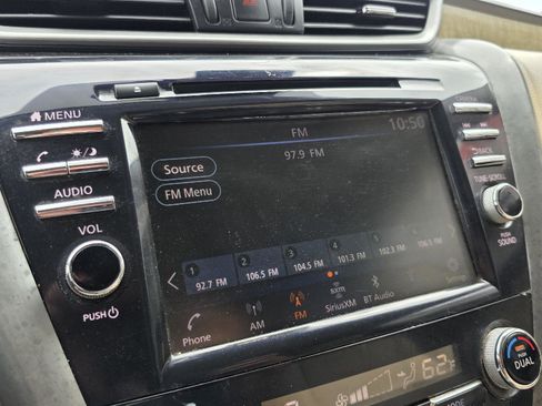 Used 2021 Nissan Murano SV FWD image 17
