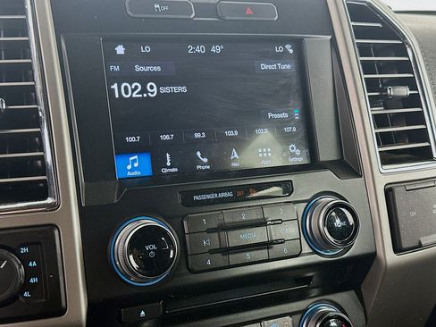 Used 2016 Ford F150 Lariat w/ Equipment Group 502A Luxury image 21