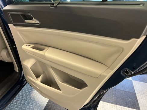 Used 2018 Volkswagen Atlas SE FWD image 14