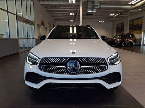 Used 2022 Mercedes-Benz GLC 300 4MATIC image 2