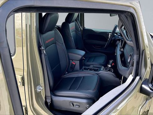 New 2026 Jeep Wrangler Unlimited Rubicon image 16