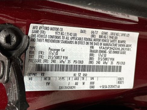 Used 2017 Ford Focus SEL image 30