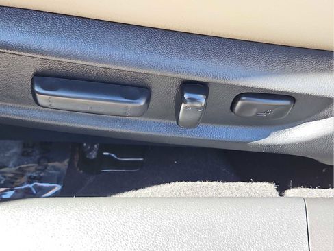Used 2017 Honda Accord Touring image 14