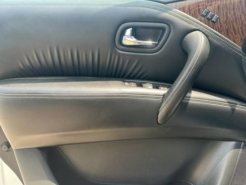 Used 2019 Nissan Armada Platinum w/ Captain's Chairs Package AWD/4WD image 7