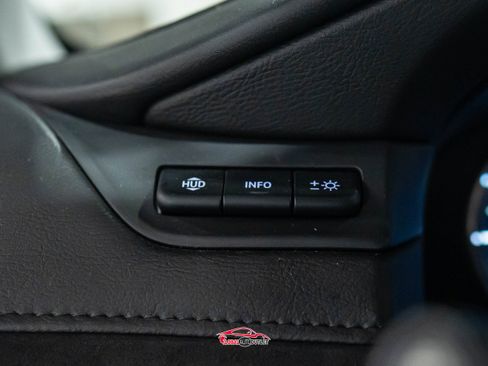 Used 2020 Cadillac Escalade ESV Premium Luxury w/ Escalade Sport Edition image 35