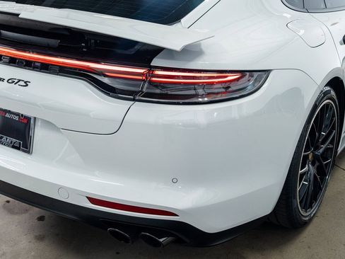 Used 2022 Porsche Panamera GTS image 27