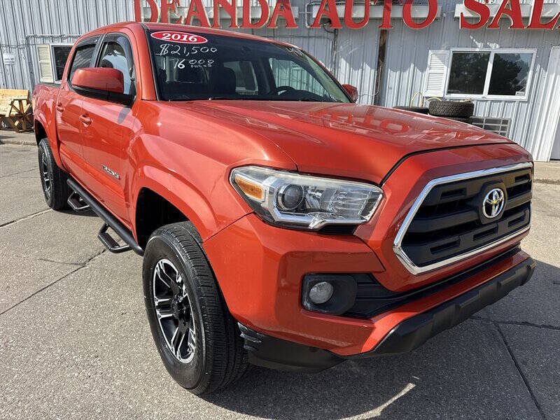 Used 2016 Toyota Tacoma SR5 w/ Towing Package AWD/4WD image 11