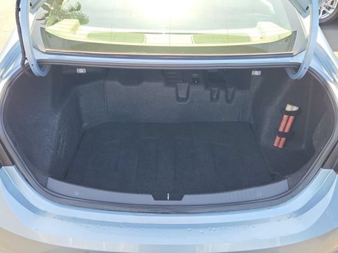Used 2017 Chevrolet Malibu Hybrid w/ Leather Package FWD image 21