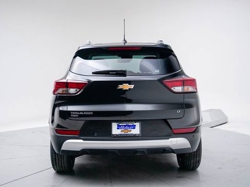 Used 2024 Chevrolet TrailBlazer LT w/ Convenience Package image 9