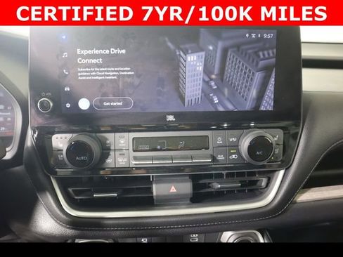 Used 2025 Toyota Grand Highlander AWD Hybrid image 23