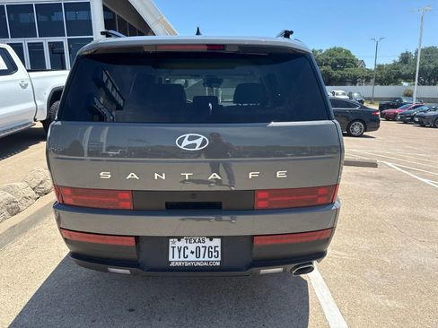 Used 2024 Hyundai Santa Fe SEL FWD image 6