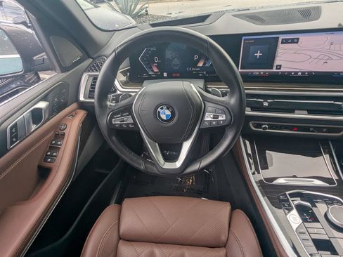 Used 2024 BMW X5 sDrive40i w/ Premium Package RWD image 3